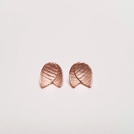 Fritelli rose earrings