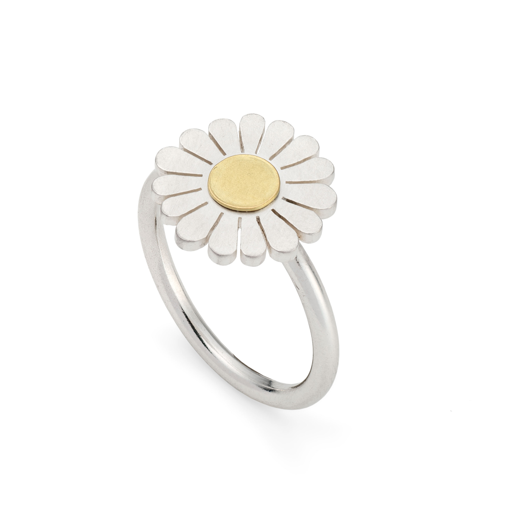 Large fifteen petal daisy ring | Rings by Diana Greenwood