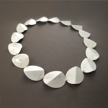 Multi folded oval necklace