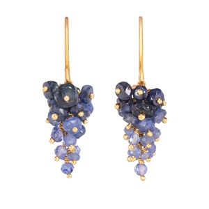 Sapphire and gold grape earrings