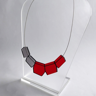 Shard necklace in red and grey