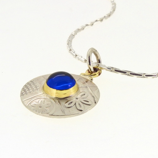 Round pendant, medium, blue spinel 2