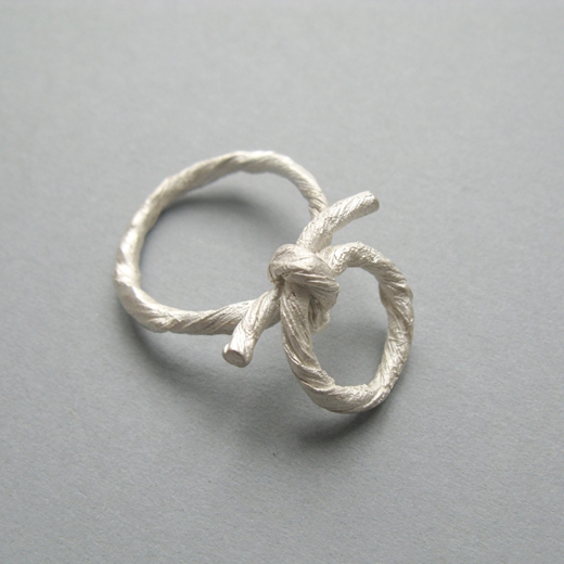 string ring with top loop