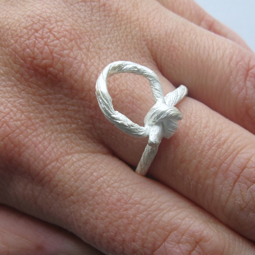 string ring with top loop