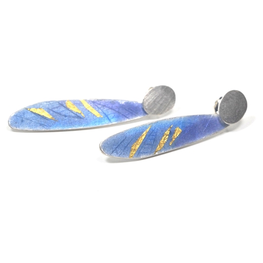 Thrive feather earring side