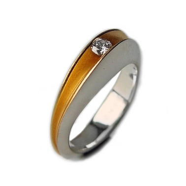 split silver shell ring with 10pt diamond