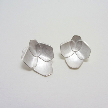 Viola earrings