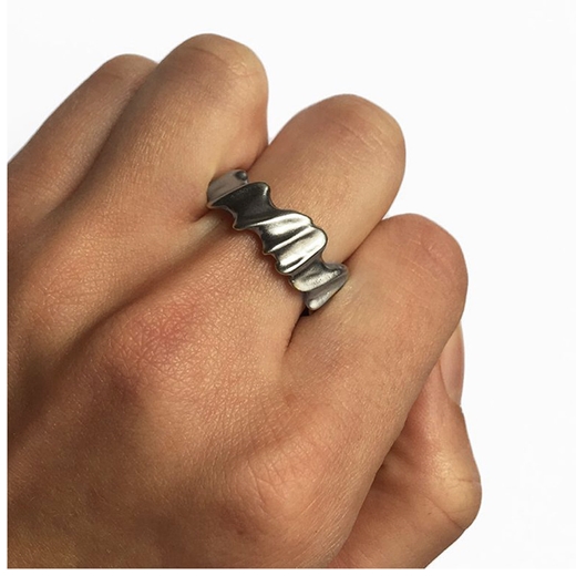 Detailed silver vine ring